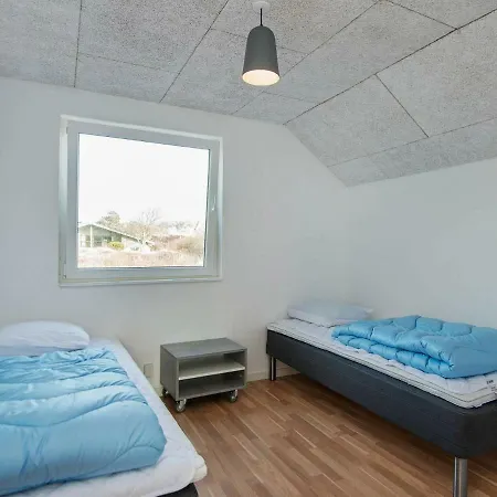 Hébergement de vacances Four-bedroom Holiday In Henne 7 *