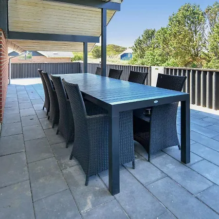 Four-bedroom Holiday In Henne 7 * Henne Strand